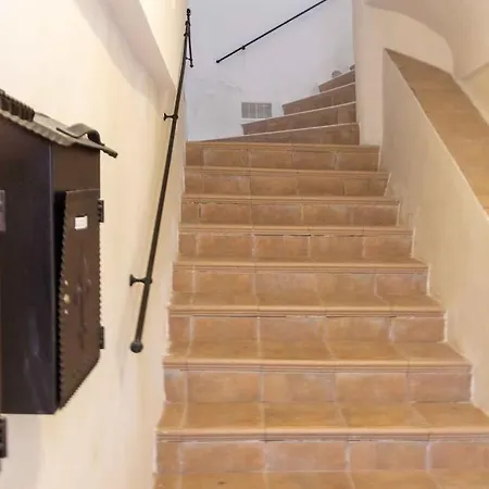 Lovely Modern Flat In The Heart Of *