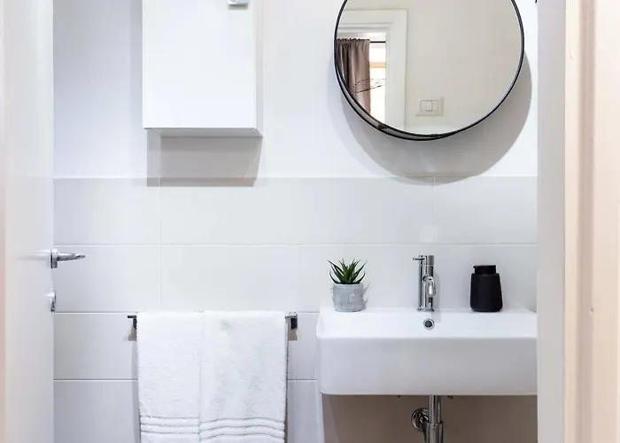 Lovely Modern Flat In The Heart Of Apartment *